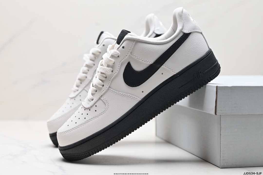 Nike Air Force 1 Shoes